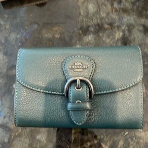 Coach Kleo wallet in forest green